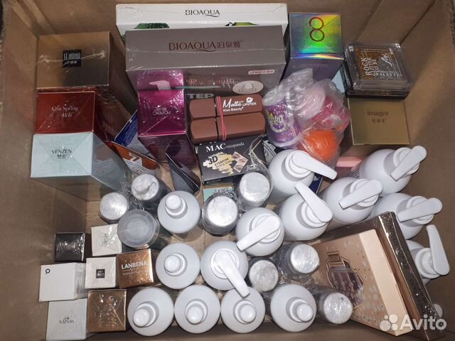 Набор косметики на подарок