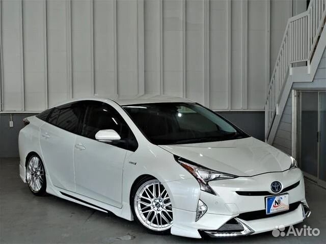 Toyota Prius 35