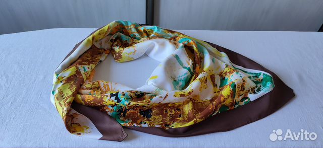 Разные расцветки. Шелковый платок-каре 