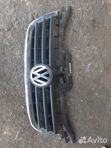 Решётка радиатора Фольксваген Тоуран 2003-2007 год
