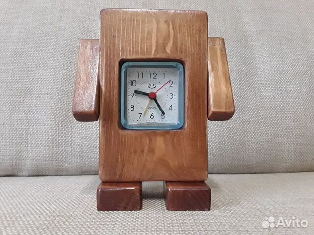 Часы будильник