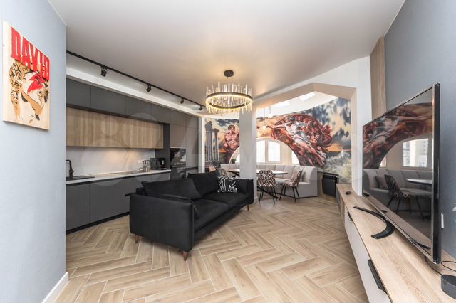 3-к. квартира, 94 м², 9/9 эт.