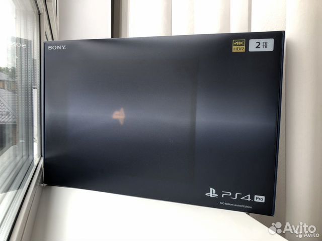 Ps4 pro 500 million limited edition