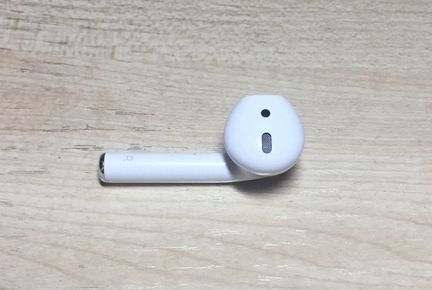 Apple AirPods 2 (R) наушник Правый б/у