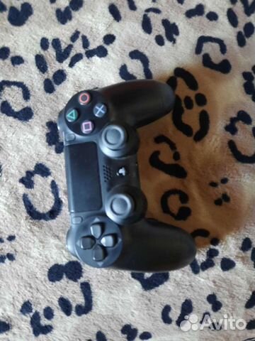 Продаю Sony PlayStation4