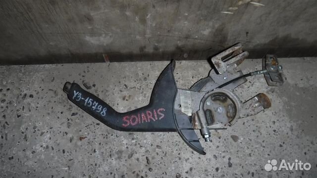 Рычаг стояночного тормоза Hyundai Solaris I 2010