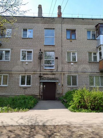 2-к. квартира, 43 м², 1/3 эт.