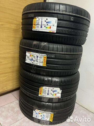 Pirelli P Zero PZ4 255/35 R21 и 285/30 R21 98Y