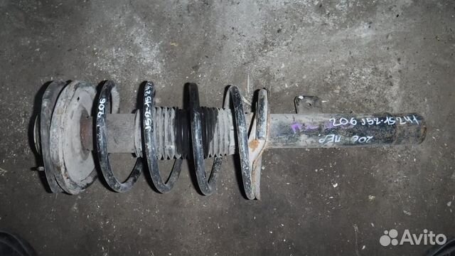 Амортизатор передний левый Peugeot 206 1998-2012