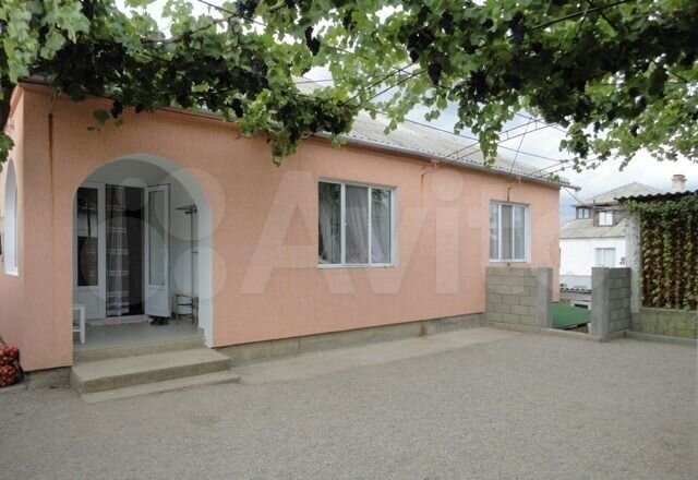 Дом 192 м² на участке 5 сот.