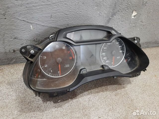 Щиток приборов бензин америка для Audi A4 B8