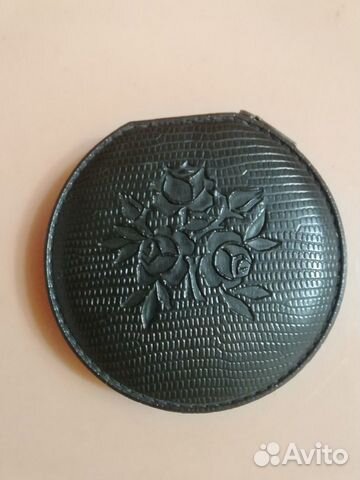 Пудреница, зеркальца, румяна, гребешки и др. СССР