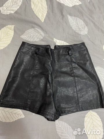 Шорты кожаные