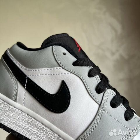 Кроссовки nike air Jordan 1 low light smoke grey