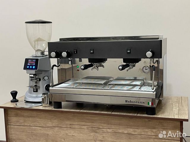 Аренда кофемашины. Высокая группа