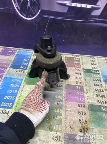 Опора двигателя правая на hyundai i40