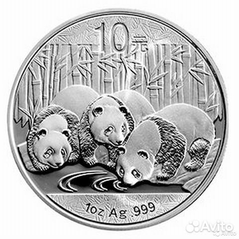 Серебряная монета Китайская Панда 10 юаней 2013 го