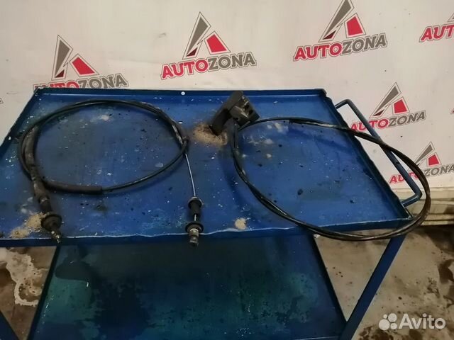 Трос капота, трос педали газа Skoda Oktavia A5