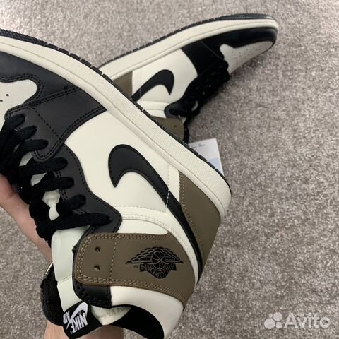 Nike Air Jordan 1 Retro High OG Black Mocha