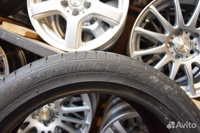 Bridgestone Potenza RE050A 215/45 R17