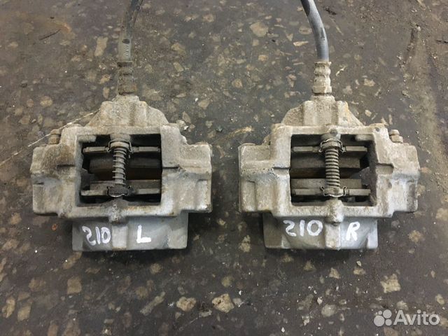 Суппорт Мерседес 210 2.2