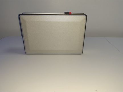 Плоскопанельные акустические системы (колонки)