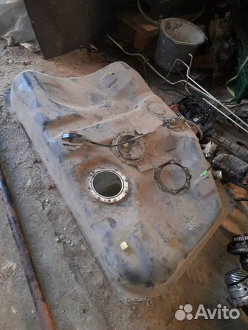 Топливный бак Toyota Camry 40 2006-2011