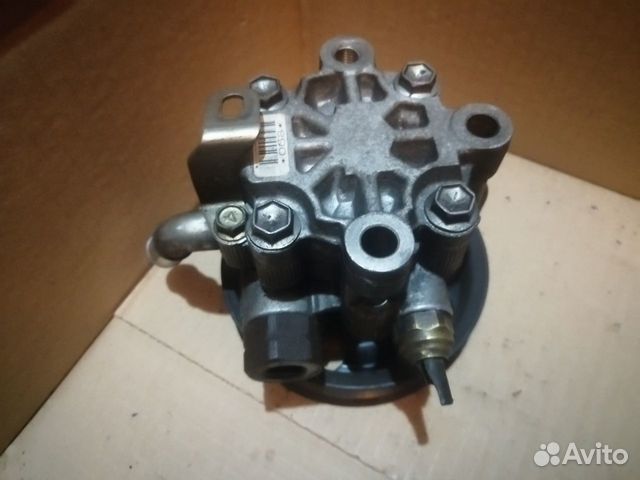 Насос гура Митсубиси Паджеро 4