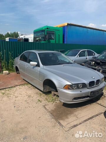 Bmw e39 2002г м57д25 АКПП Элементы кузова