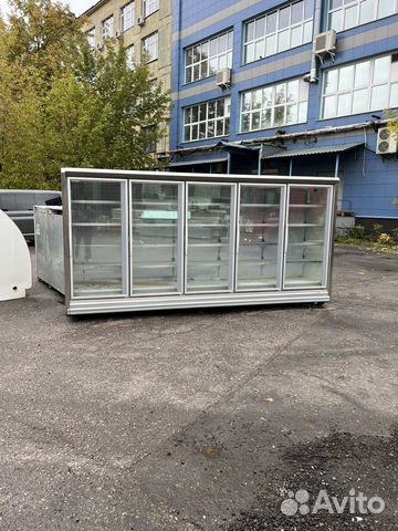 Холодильная горка с дверьми в отличном состоянии