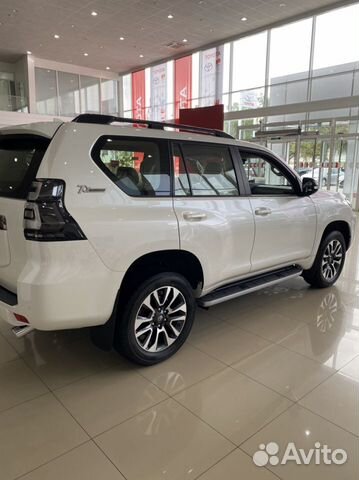 Toyota Land Cruiser Prado 4.0 AT, 2022, 5 км