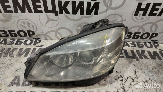Фара левая Mercedes W204
