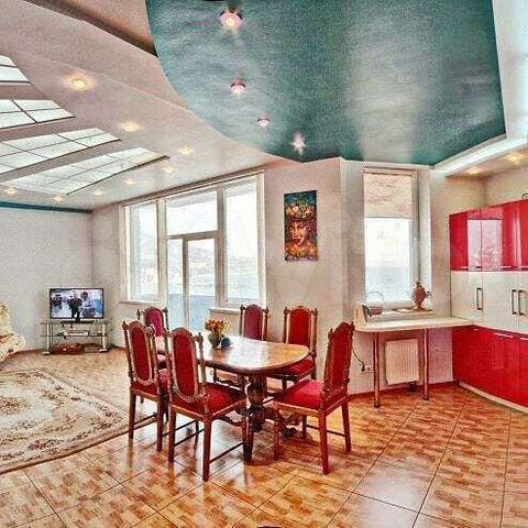 3-к. квартира, 106 м², 8/10 эт.