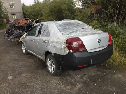 Автомобиль на запчаснасти Geely MK 08 год 1.5L