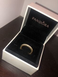 Продам кольцо Pandora золотое