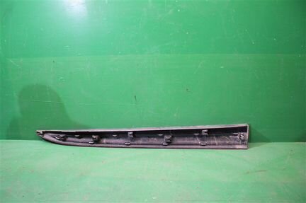 Накладка двери передняя левая Mitsubishi Outlander