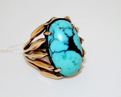 Золотое кольцо с бирюзой