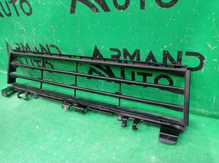 Решетка бампера передняя нижняя Bmw 5 G30 2016