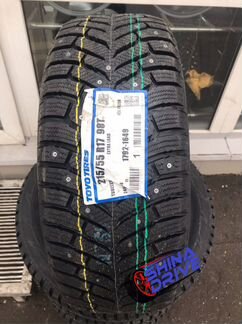Зимние шины Toyo Japan 215/55R17 шипы