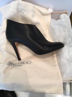 Ботильоны Jimmy Choo, Оригинал