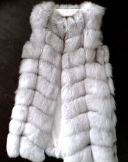 Жилетка из песца новая