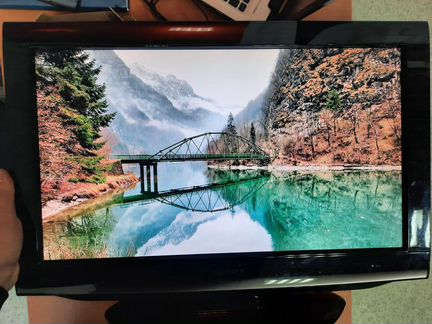 Телевизор монитор 22 диагональ Toshiba DVD