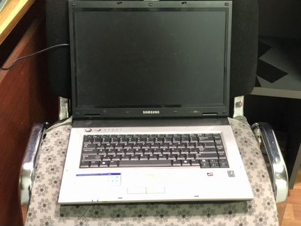 Samsung np-r40