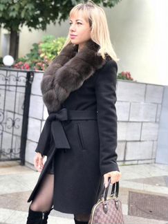 Пальто зимнее с мехом под соболь
