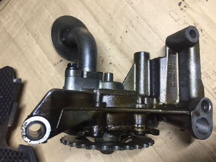 Масляный насос 1.9TDi 038115105B Audi VW