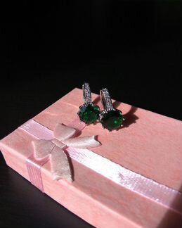Серьги с цирконом