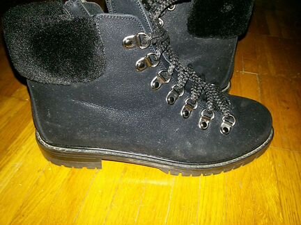 Ботинки женские чёрные,нубук