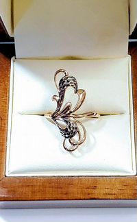 Золотое кольцо с алмазной гранью