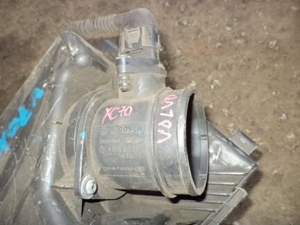 Корпус воздушного фильтра + расходомер Volvo XC70