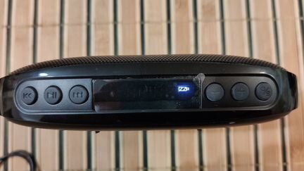 Bluetooth колонка JBLtuneblk